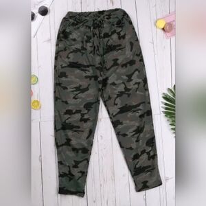 Camo pants